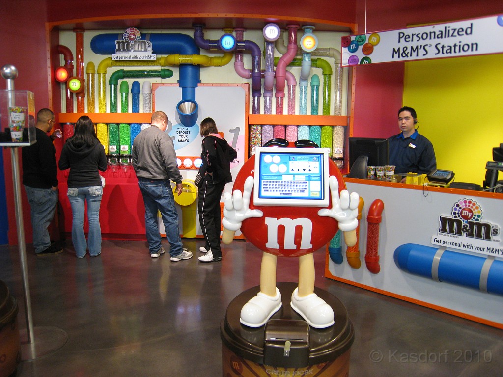 Las Vegas 2010 - Casinos - Buffets 0161.JPG - The 2010 Las Vegas Fire - Ice and Sweat Tour. Half Marathon, Red Rock Canyon, Casinos, Valley of Fire.... and buffets!